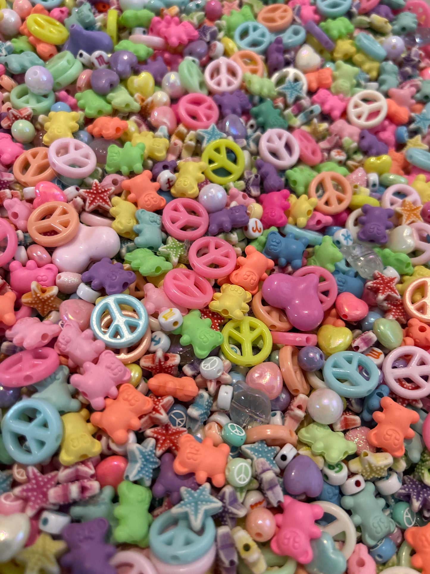 Pastel bead scoop
