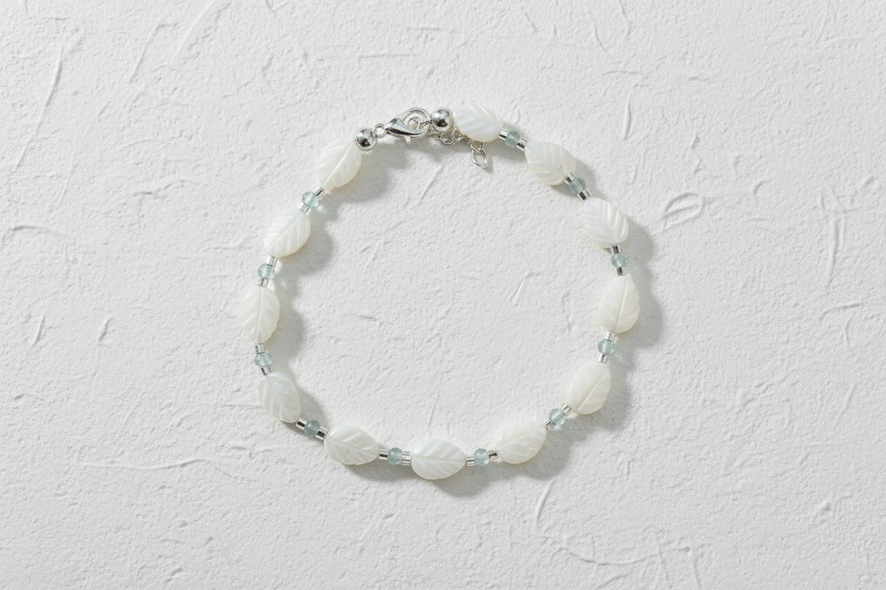 Mother of pearl leaf bracelet