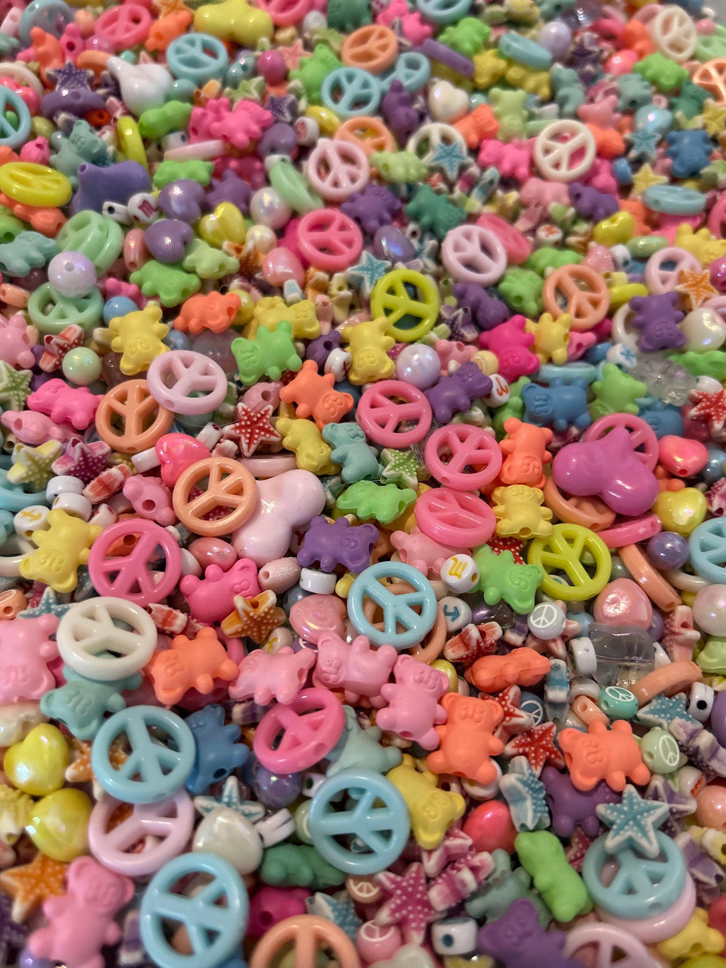 Pastel bead scoops