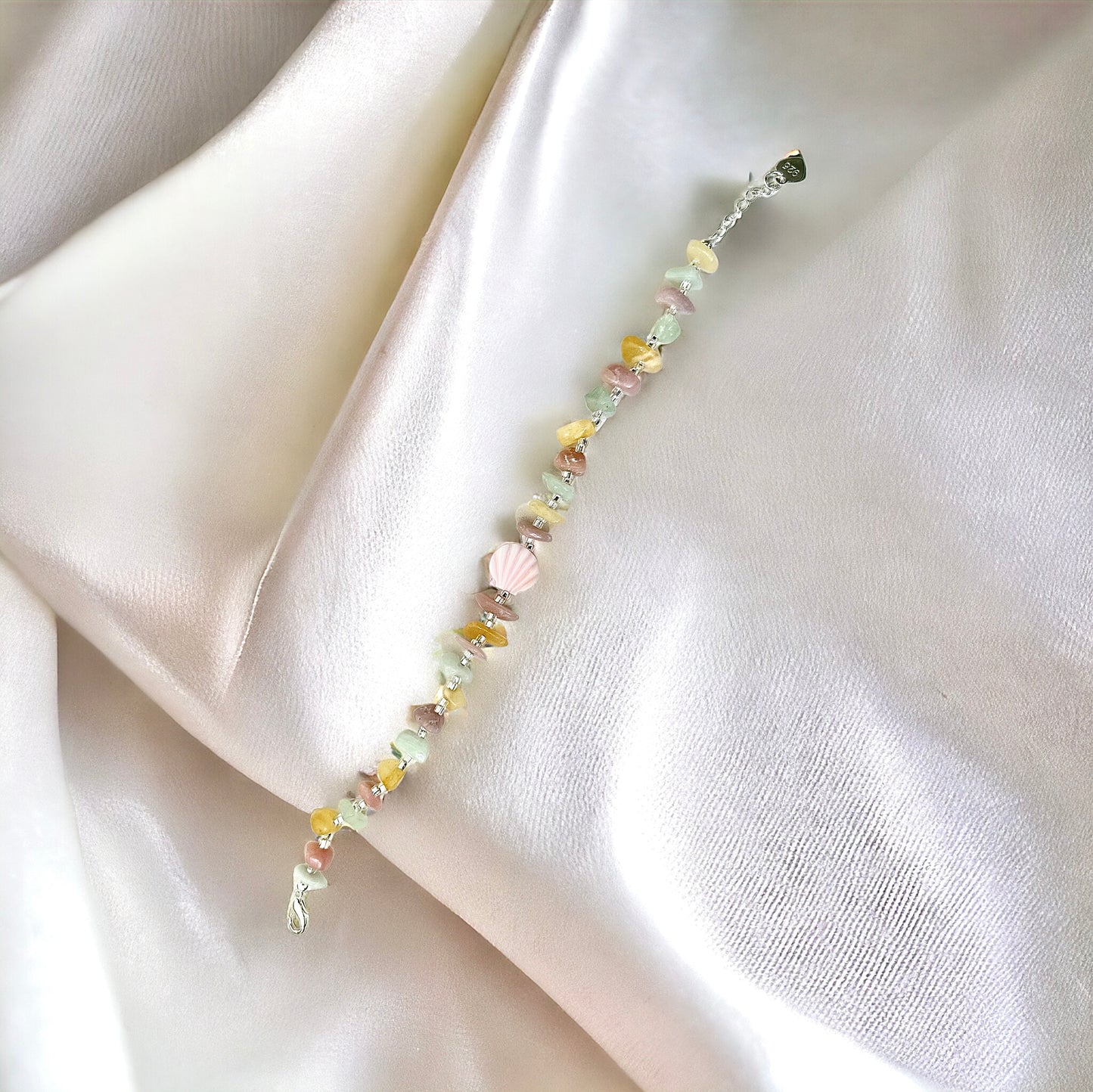 Conch shell & crystal beaded bracelet