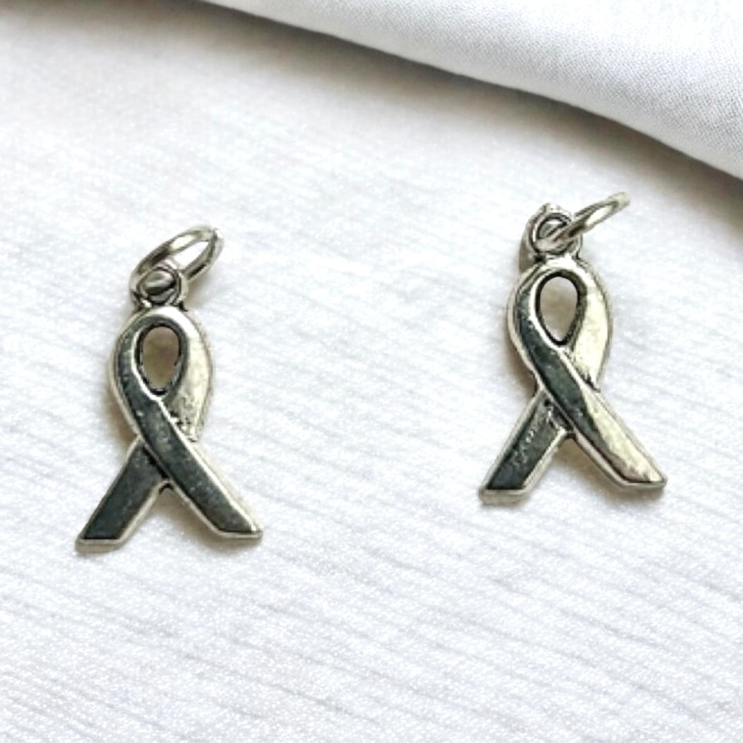 Ribbon charm