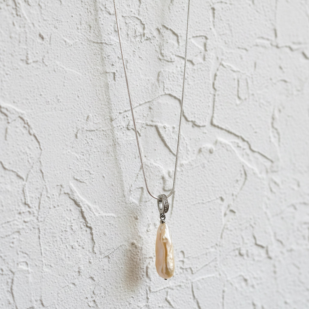 Biwa pearl necklace on 925 silver chain