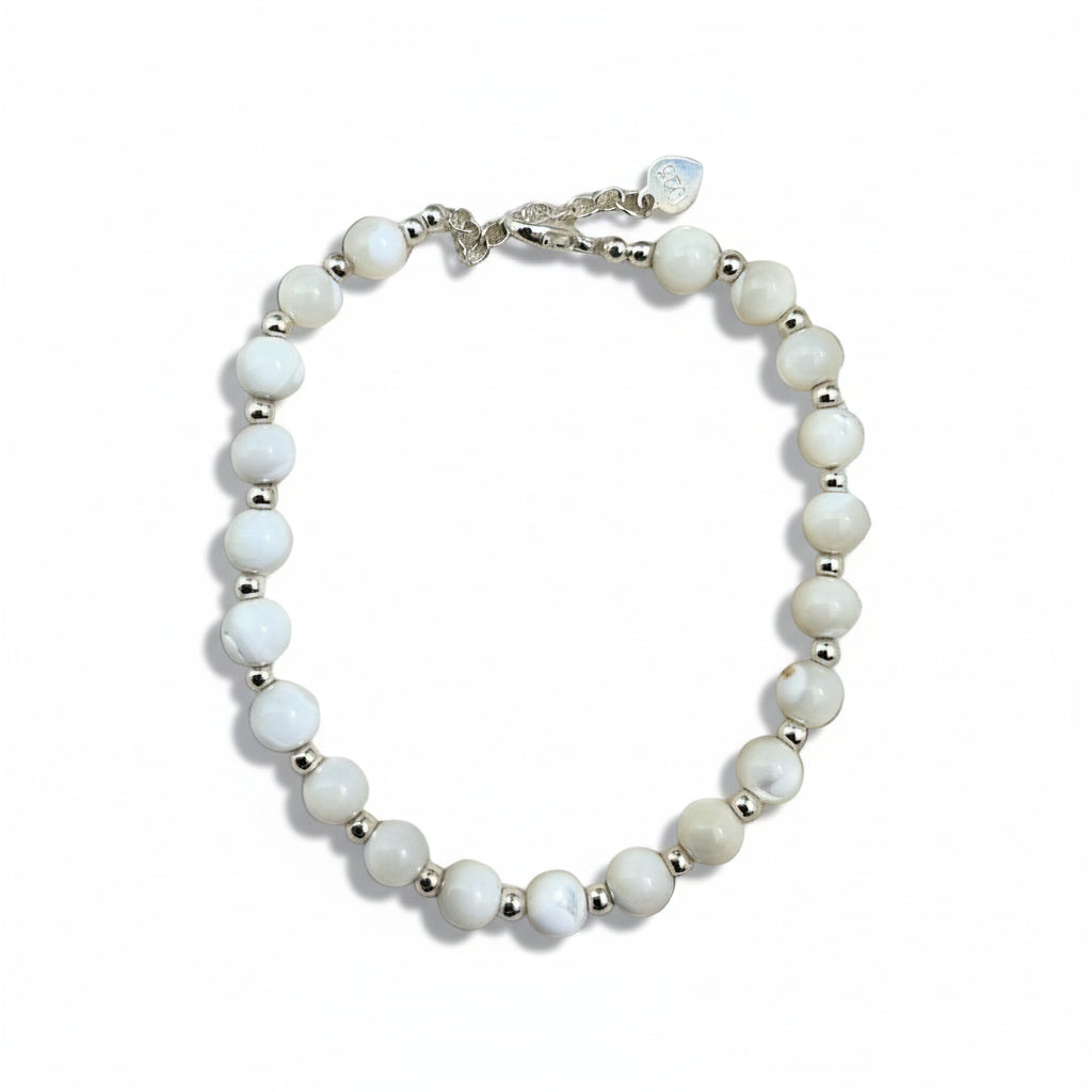 Mother of pearl beaded bracelet