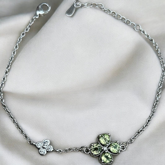Peridot clover bracelet