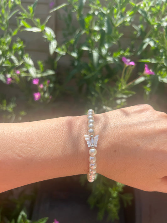 Mother of pearl butterfly bracelet