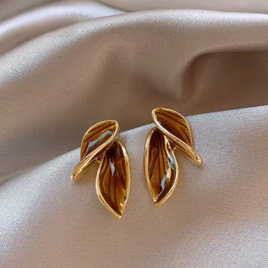 Brown lead stud earrings