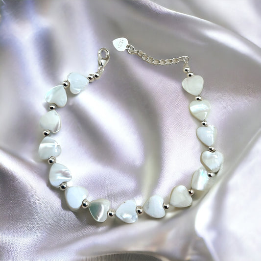 Mother of pearl heart beaded bracelet