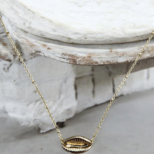 18k gold plated shell necklace
