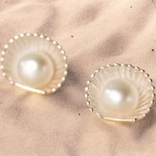Pearl & shell 925 stud earrings