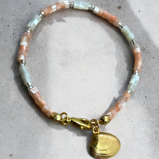 Gold seashell rainbow mother of pearl bracelet