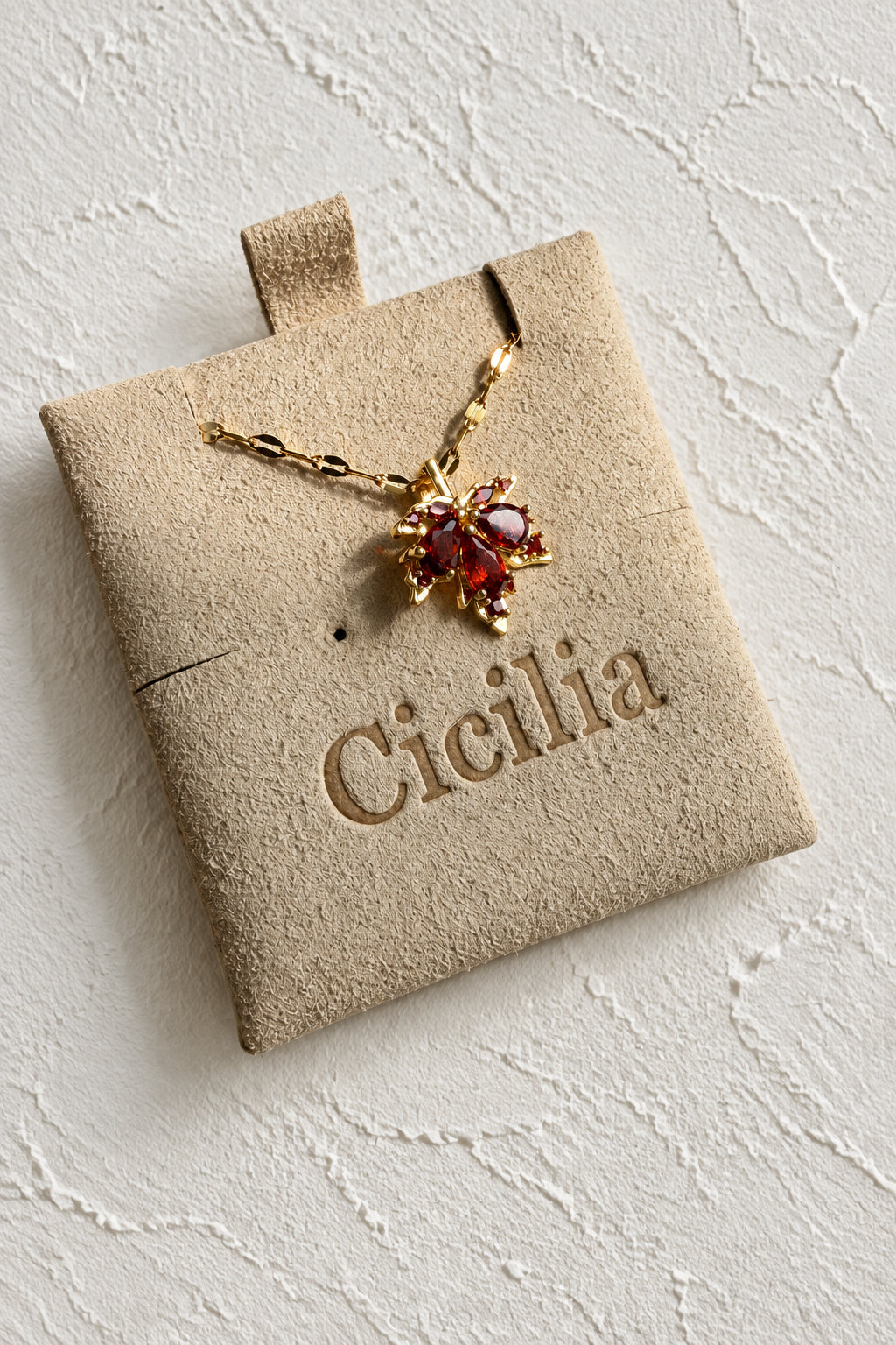 Maple leaf necklace 18k gold plated stainless steel