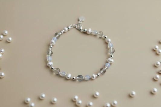 Fresh water pearl, Opalite and clear quartz bracelet