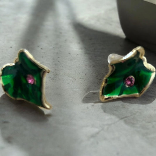 Golden leaf earrings