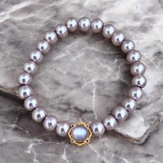 Mauve faux pearl bracelet