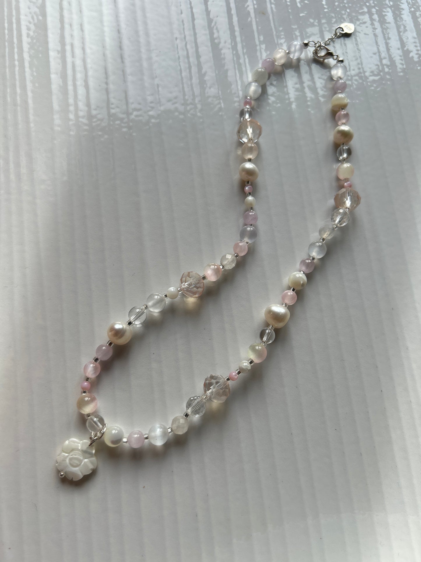 Tia choker (flower)