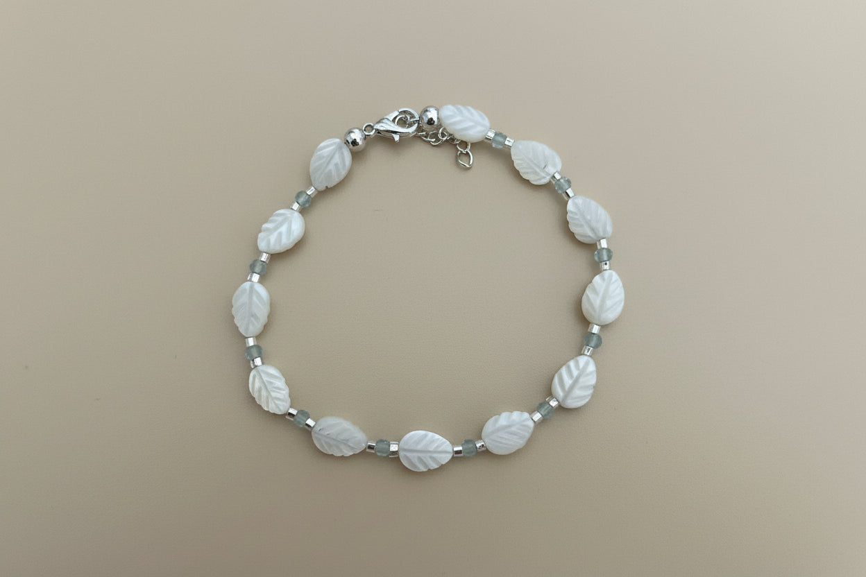 Mother of pearl leaf bracelet