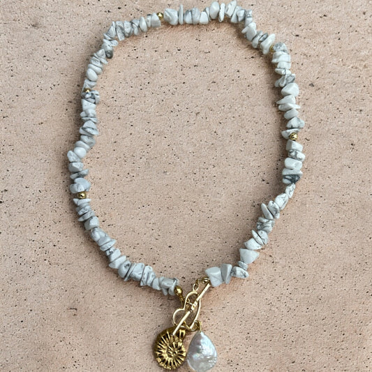 Howlite, pearl & shell necklace