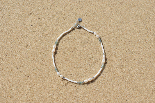 Pearl & apatite anklet