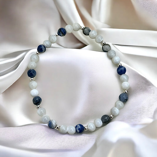 Mother of Pearl and sodalite beaded bracelet