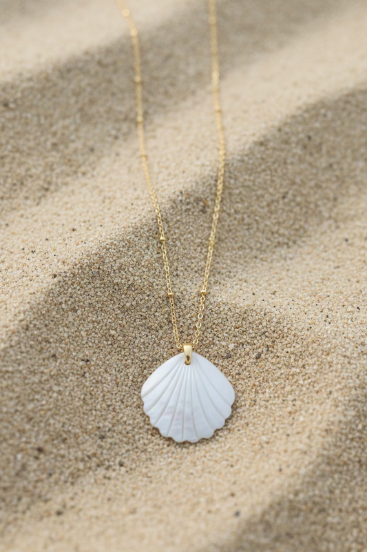 18k gold plated shell necklace