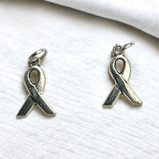 Ribbon charm