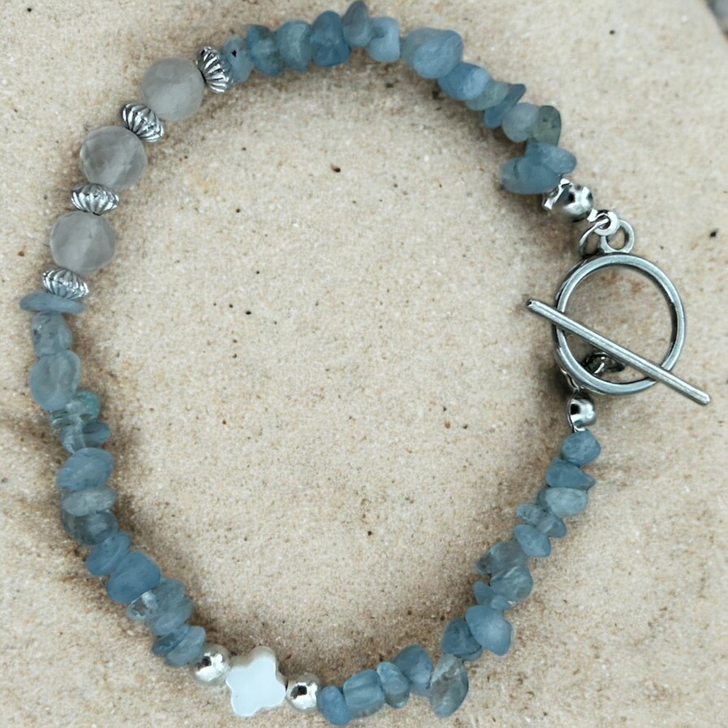 Aquamarine, moonstone & mother of pearl clover bracelet