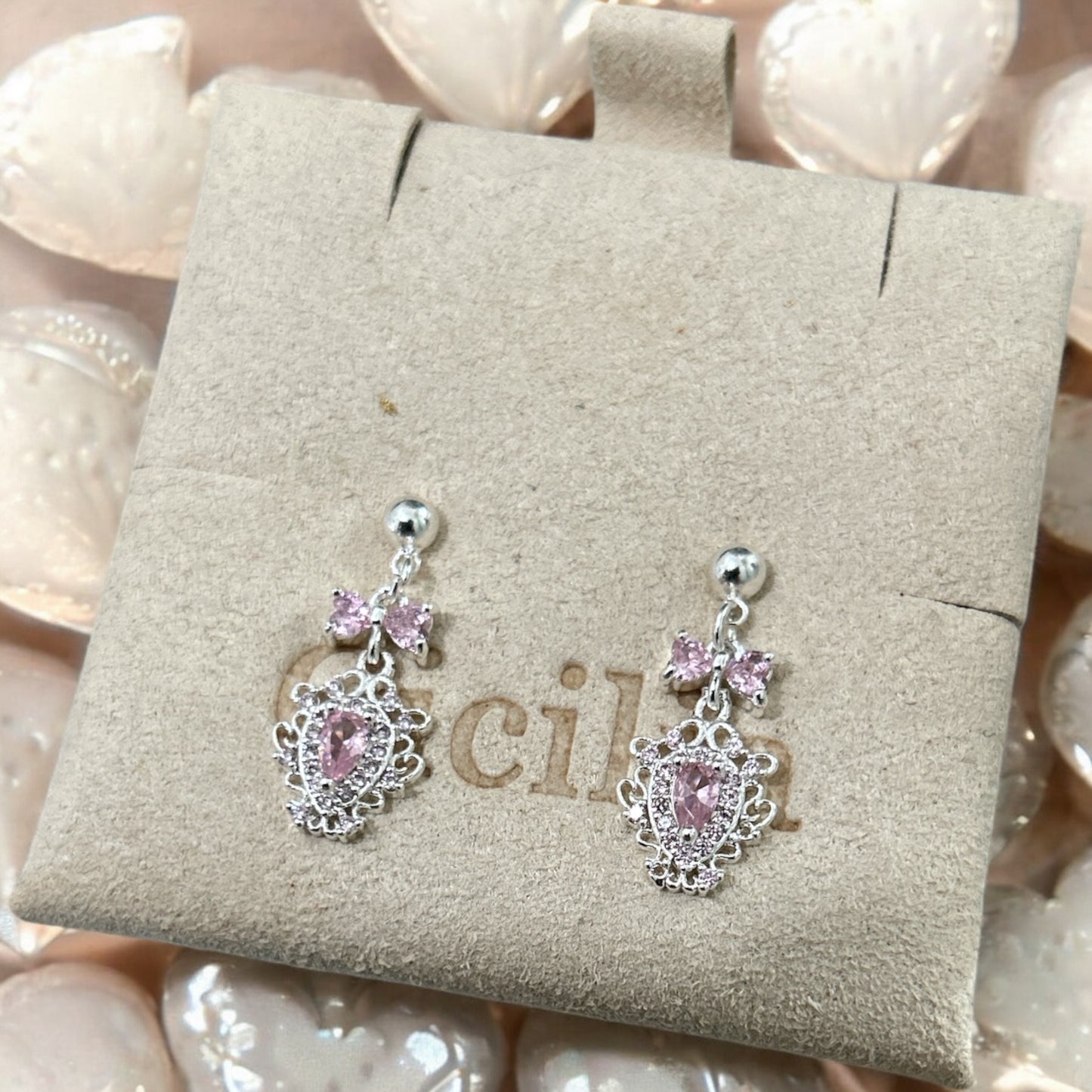 Amelia earrings