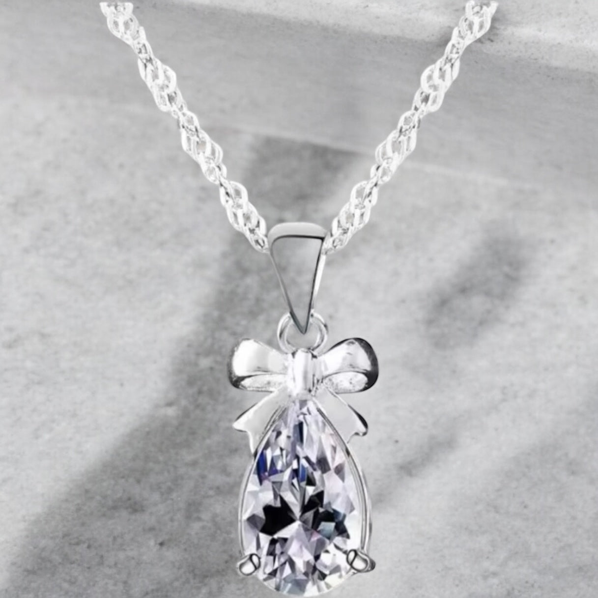Clear crystal & bow 925 necklace
