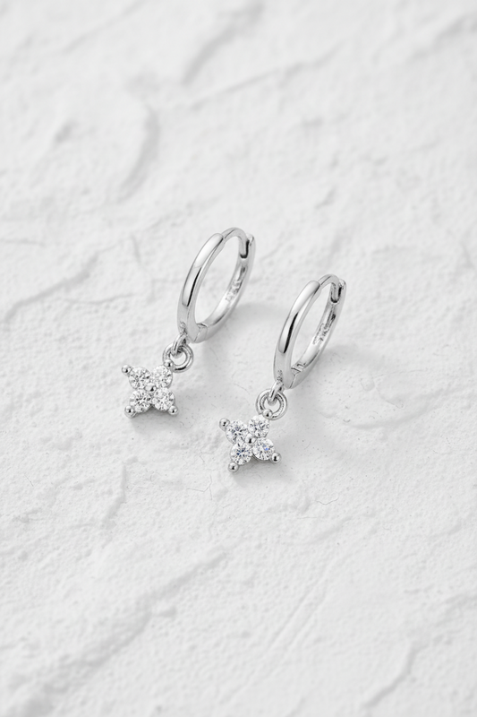 Silver clover huggies
