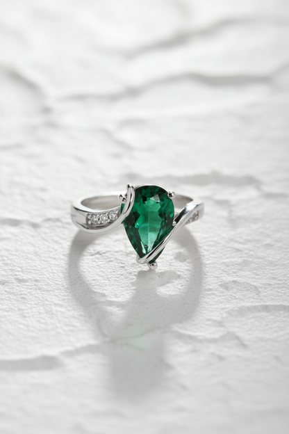 Emerald green water drop gem sterling silver ring