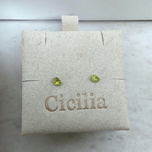 Peridot gold 925 stud earrings