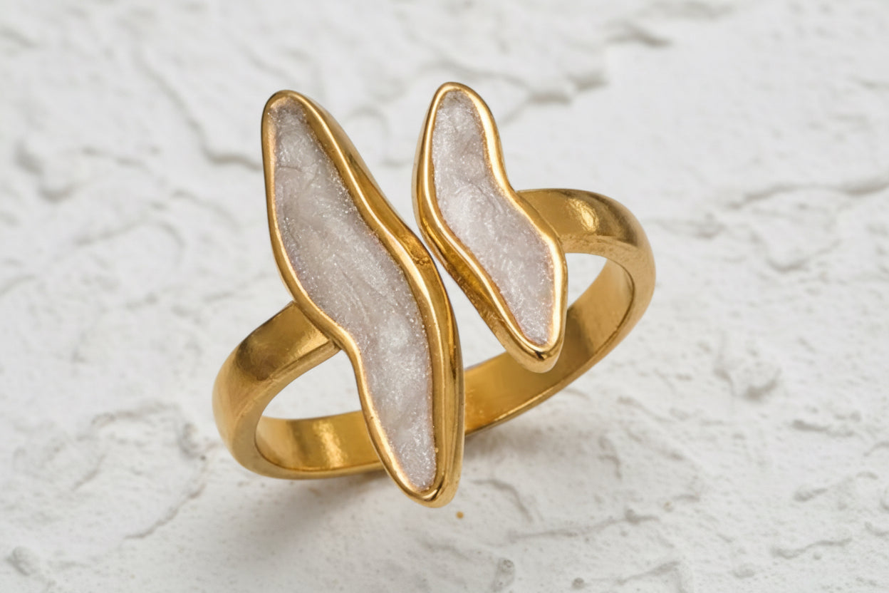 Gold glaze wave ring