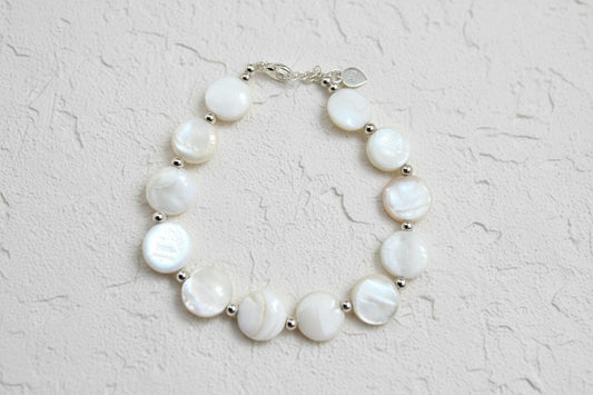 Mother of pearl disk beaded bracelet