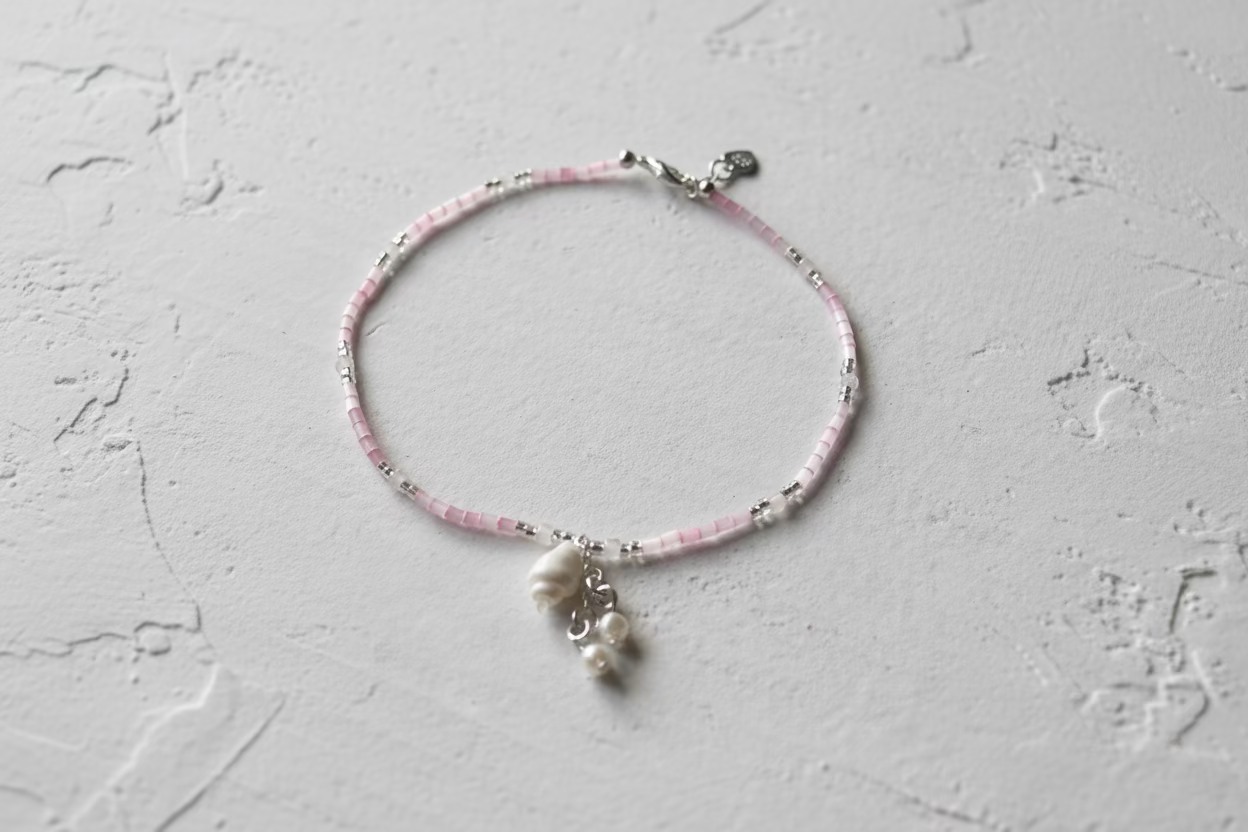 Pink shimmer anklet (clasp)