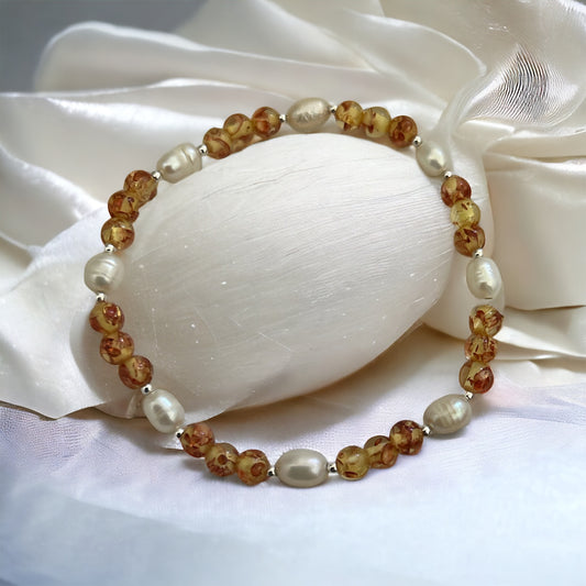 Amber and pearl bracelet
